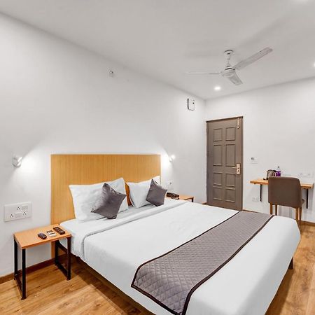 Upar Hotels Uthandi, Ecr Chennai Eksteriør billede