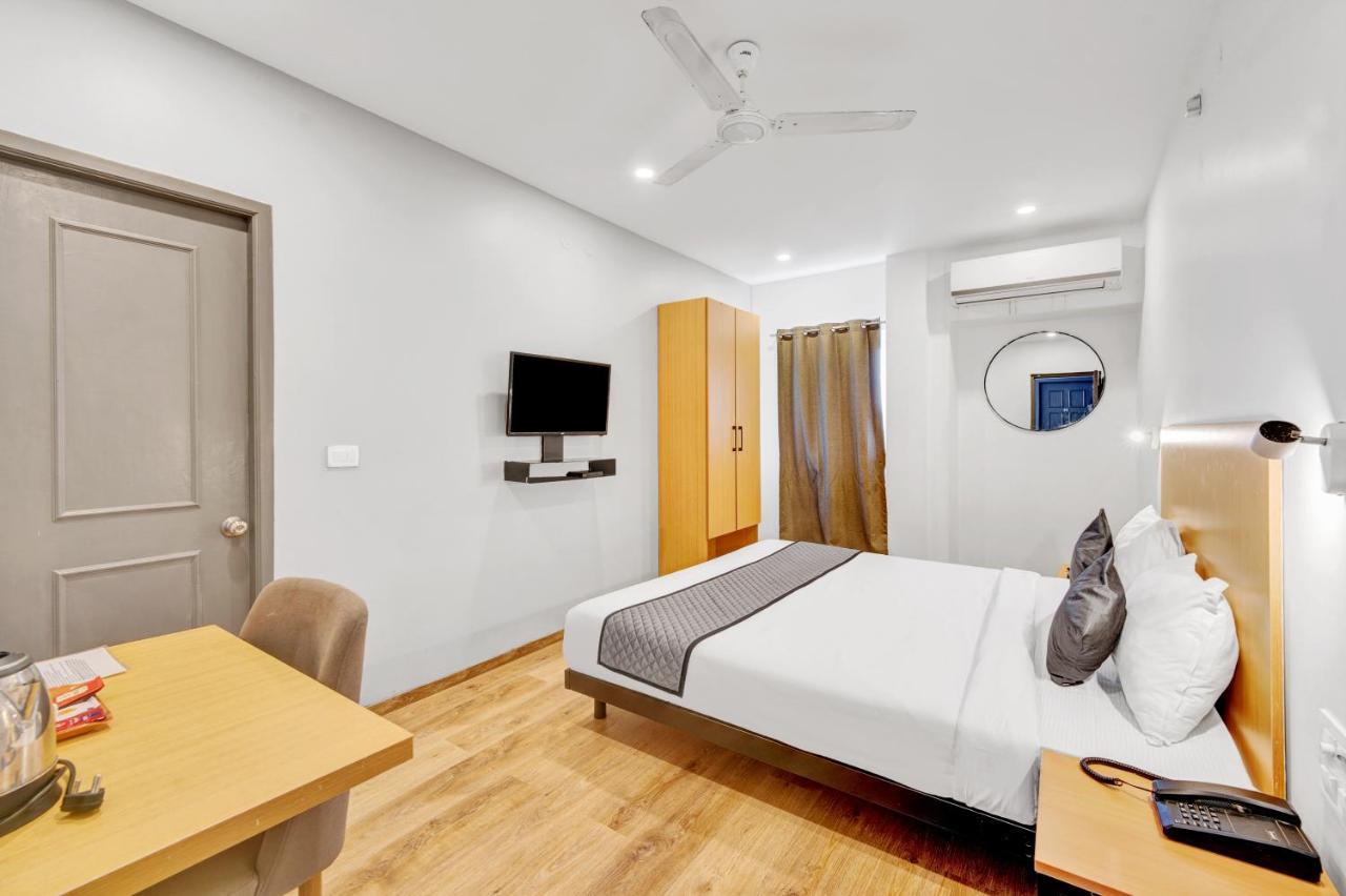 Upar Hotels Uthandi, Ecr Chennai Eksteriør billede
